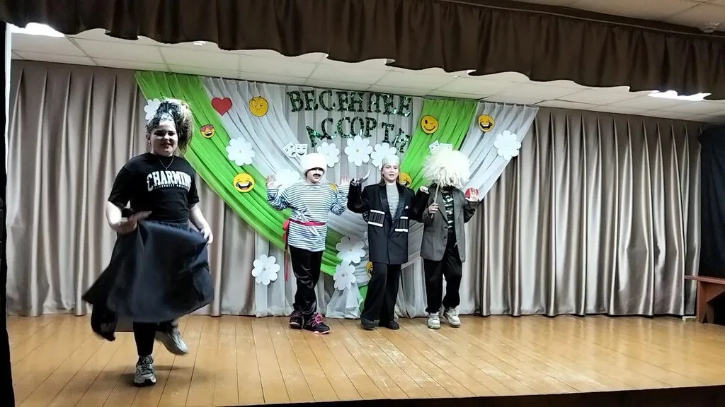 Театральная группа "Колобок" старшая группа